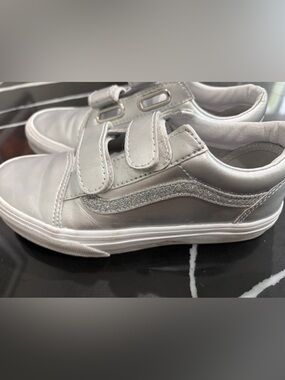 Vans Kids Metallic Silver Velcro Sneaker with Glitter Accent